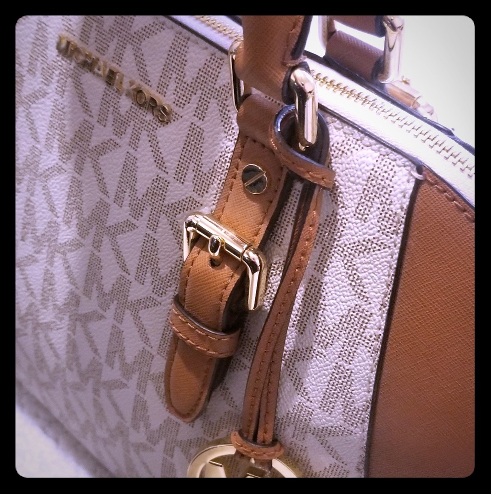 NWOT Michael Kors Ciara Large Saffiano Satchel